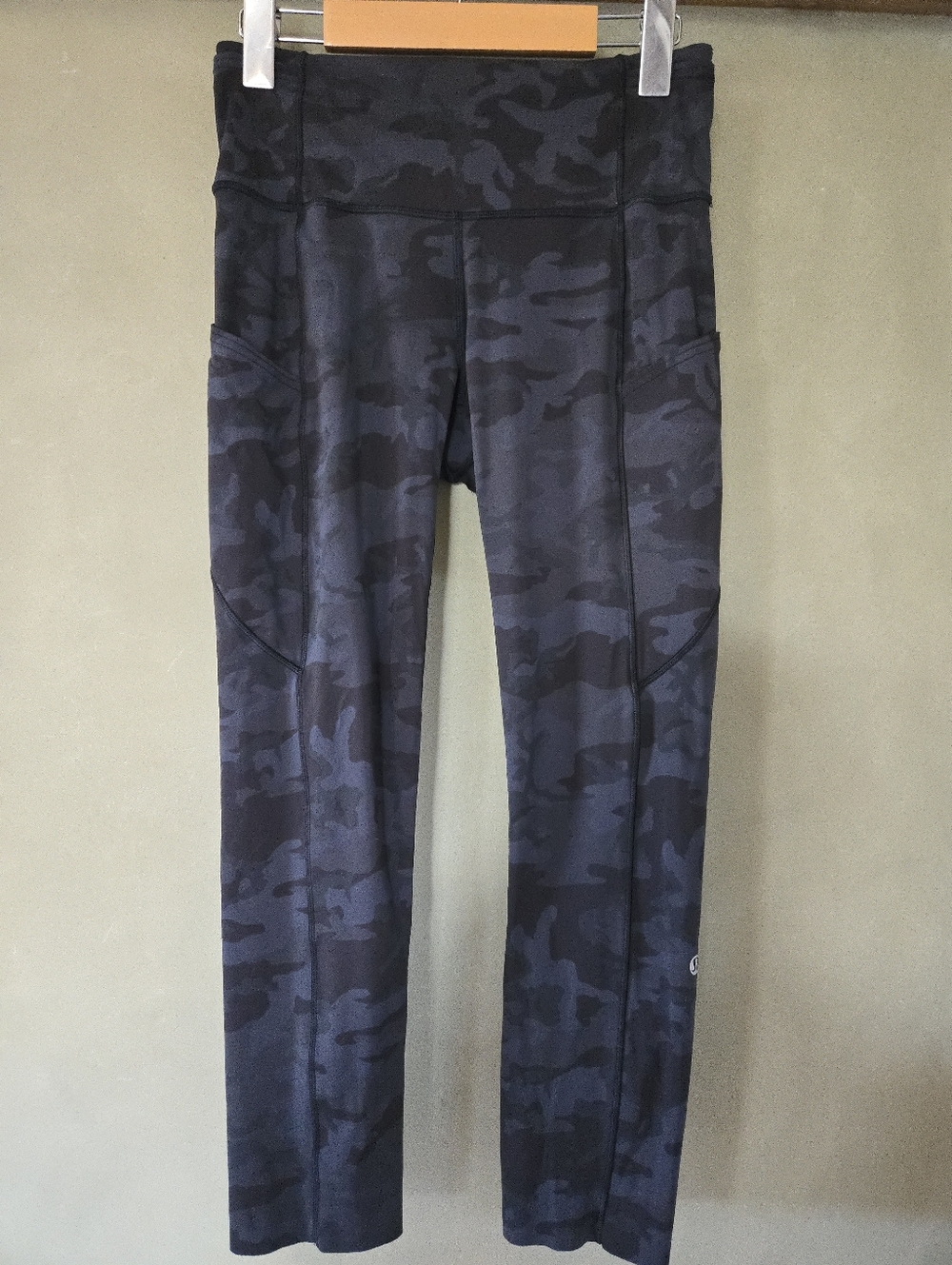 Lululemon | Fast and Free Tight II 25" in the Heritage 365 Camo, Size 6 - Picture 2 of 10